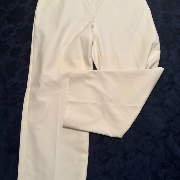 St. John Sport Creamy White Flat Pants 12 Lined Trousers Straight Legs Side Zip - Picture 3 of 12